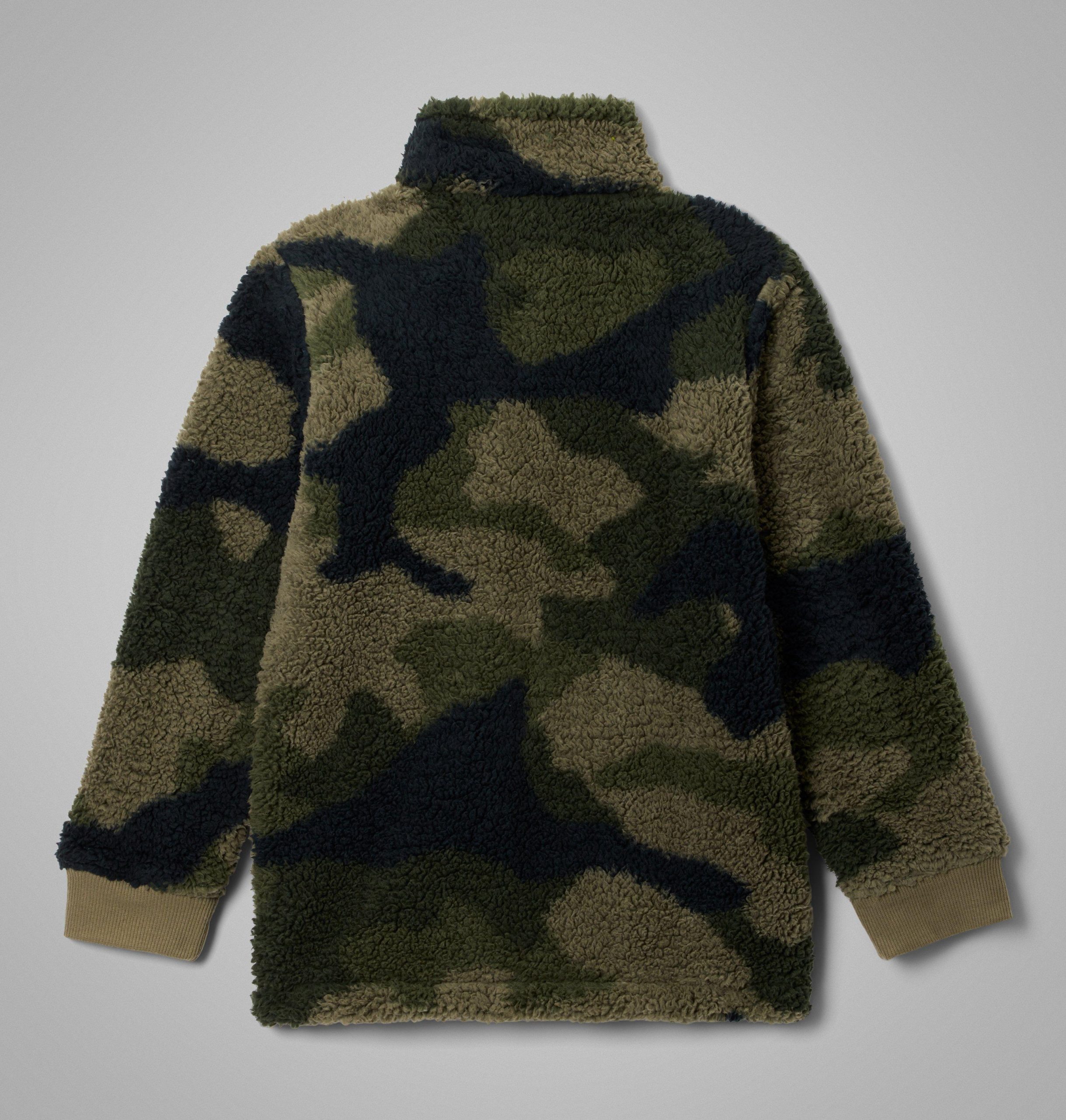 guttejakke med rugged ridge ii-trykk og sherpa-glidelås