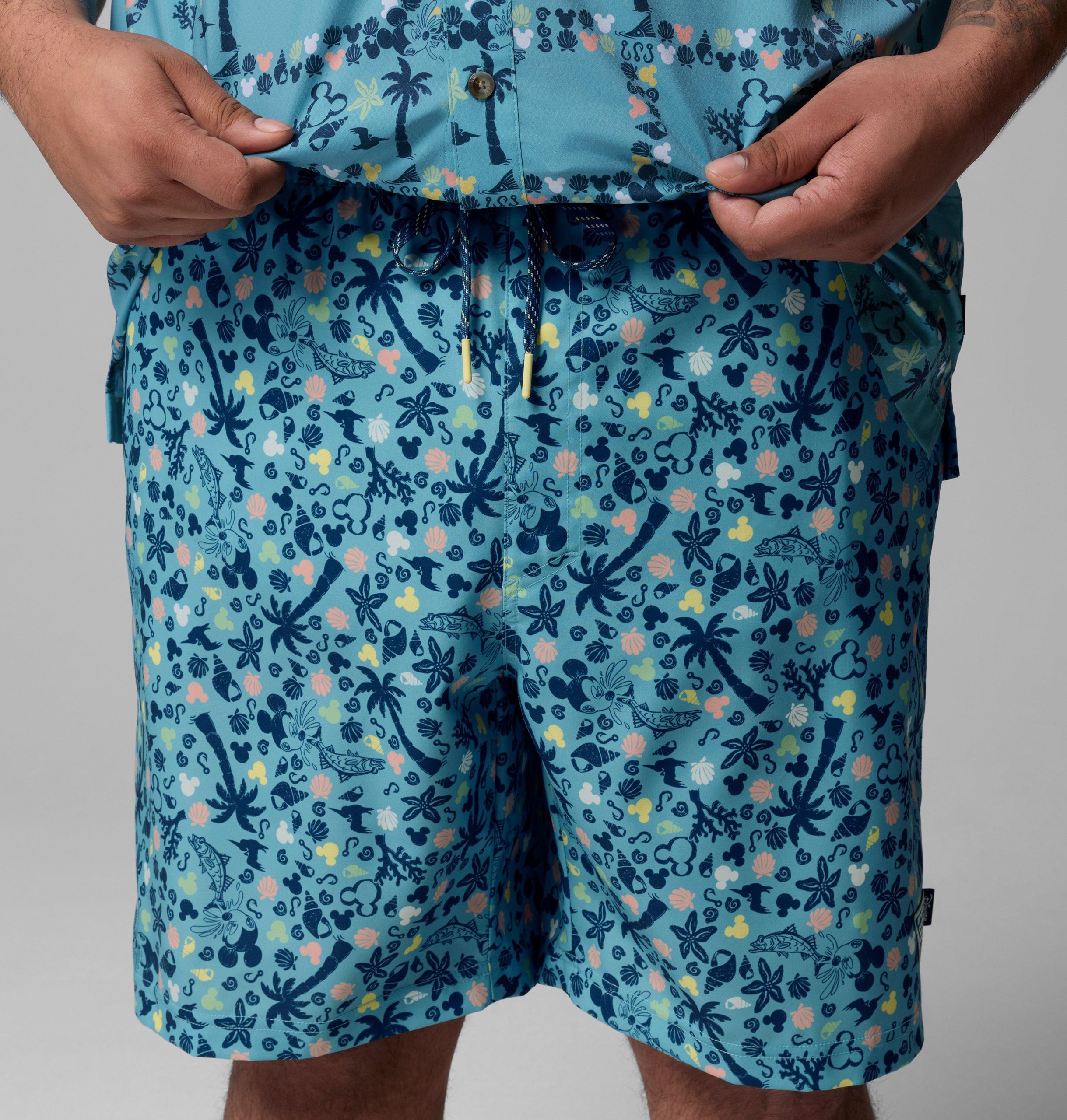 herre csc x disney pfg rambler vannshorts – stor