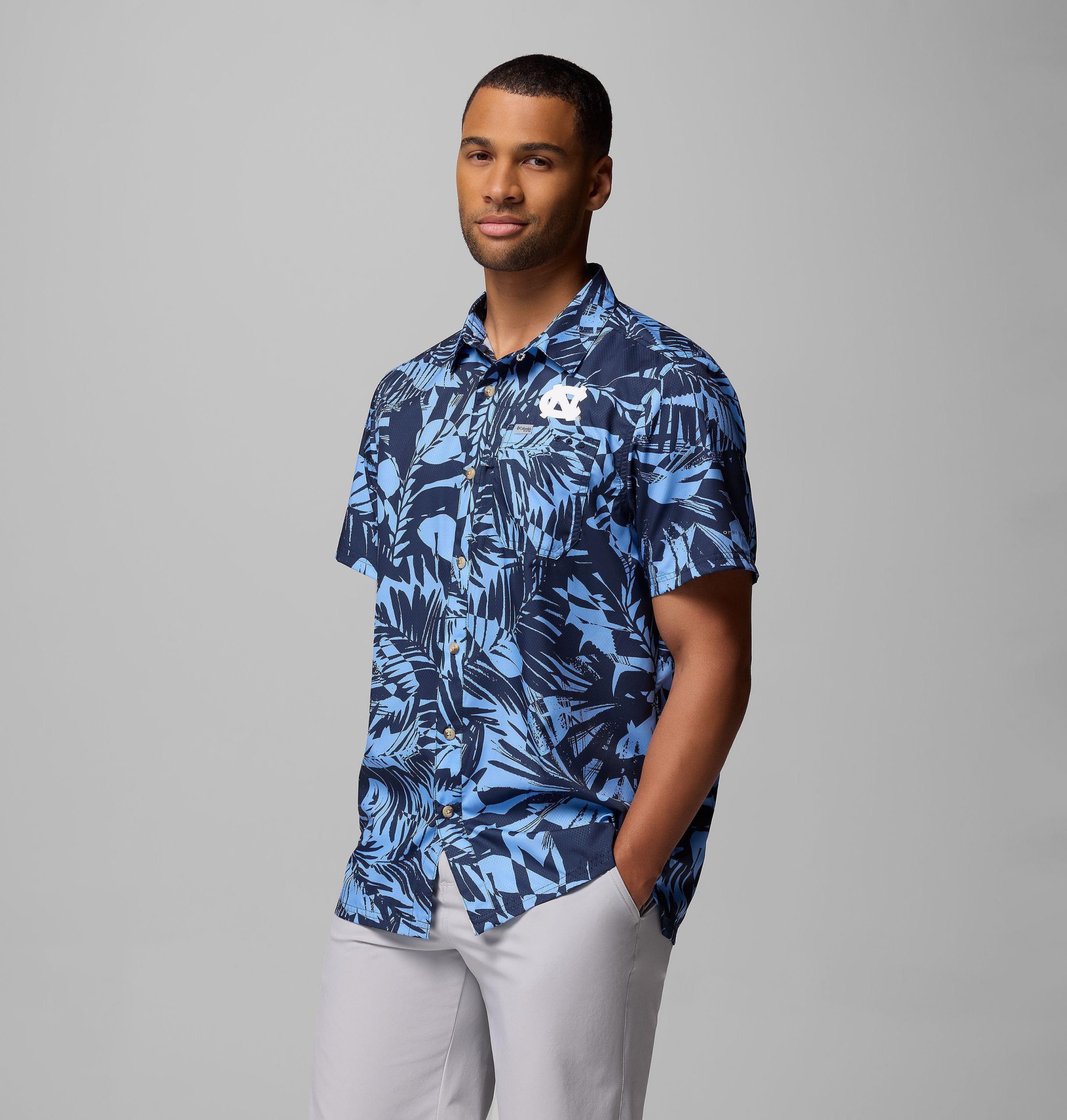 herre collegiate pfg super slack tide-skjorte – nord-carolina