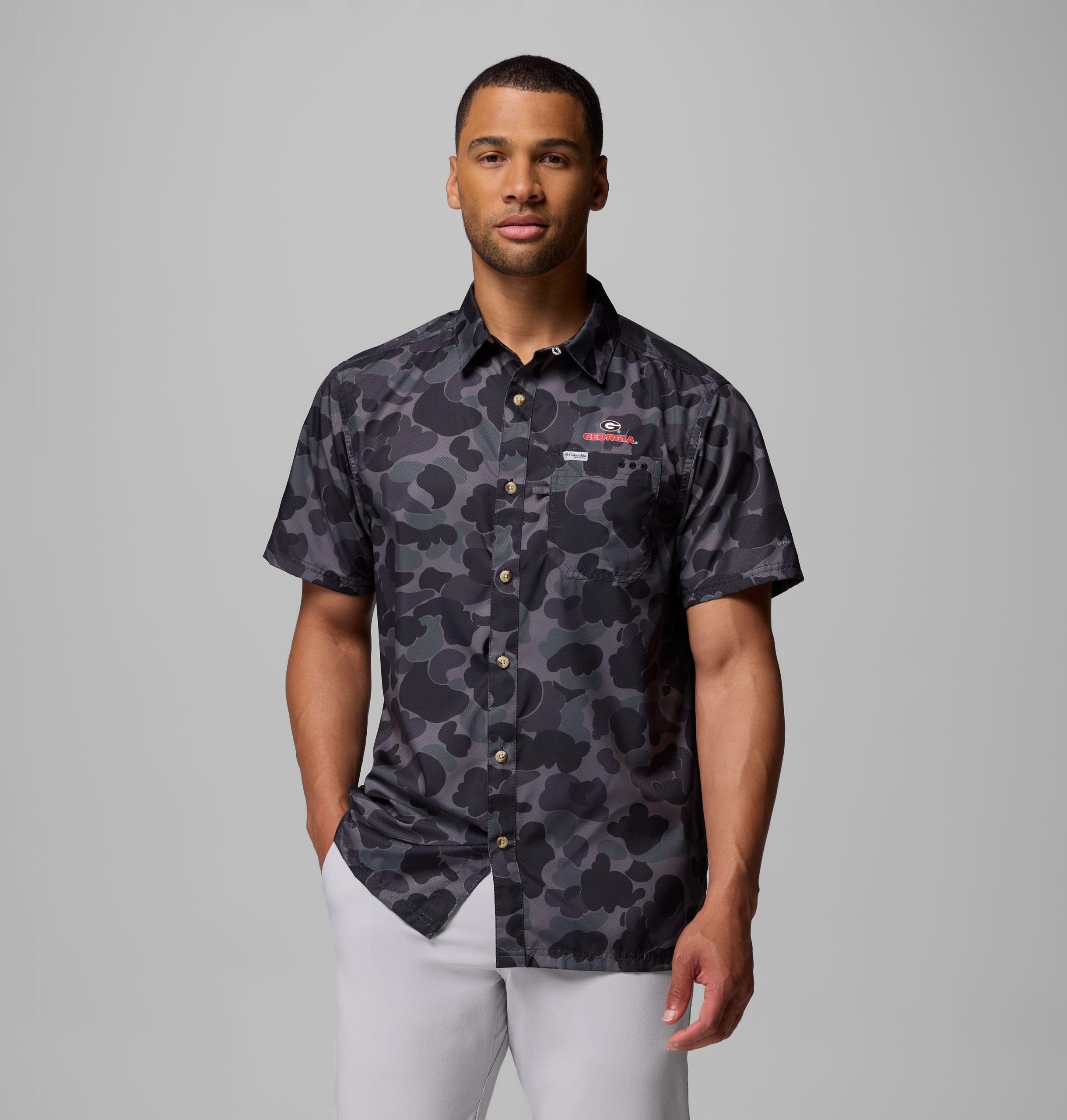 herre collegiate pfg super slack tide-skjorte – georgia