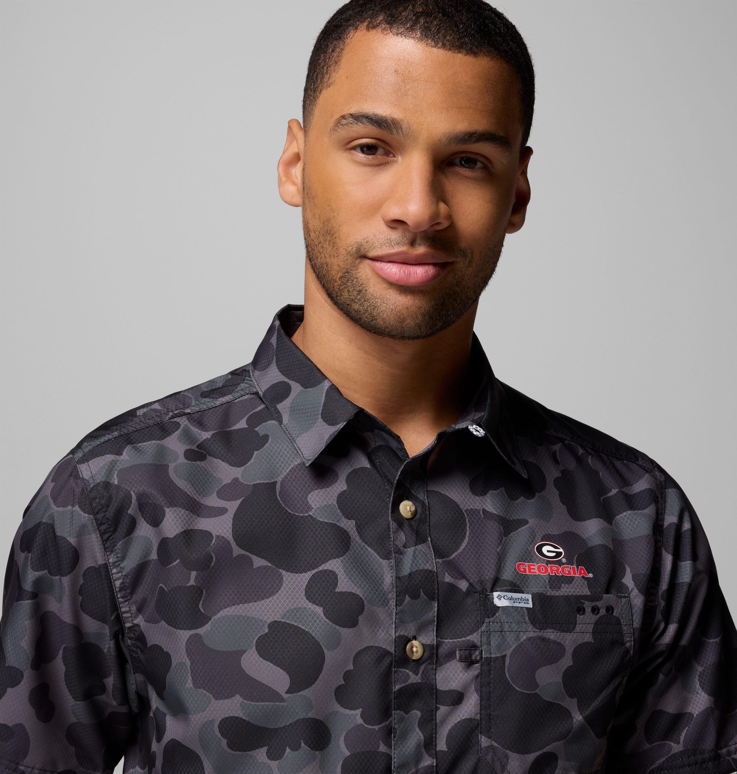 herre collegiate pfg super slack tide-skjorte – georgia