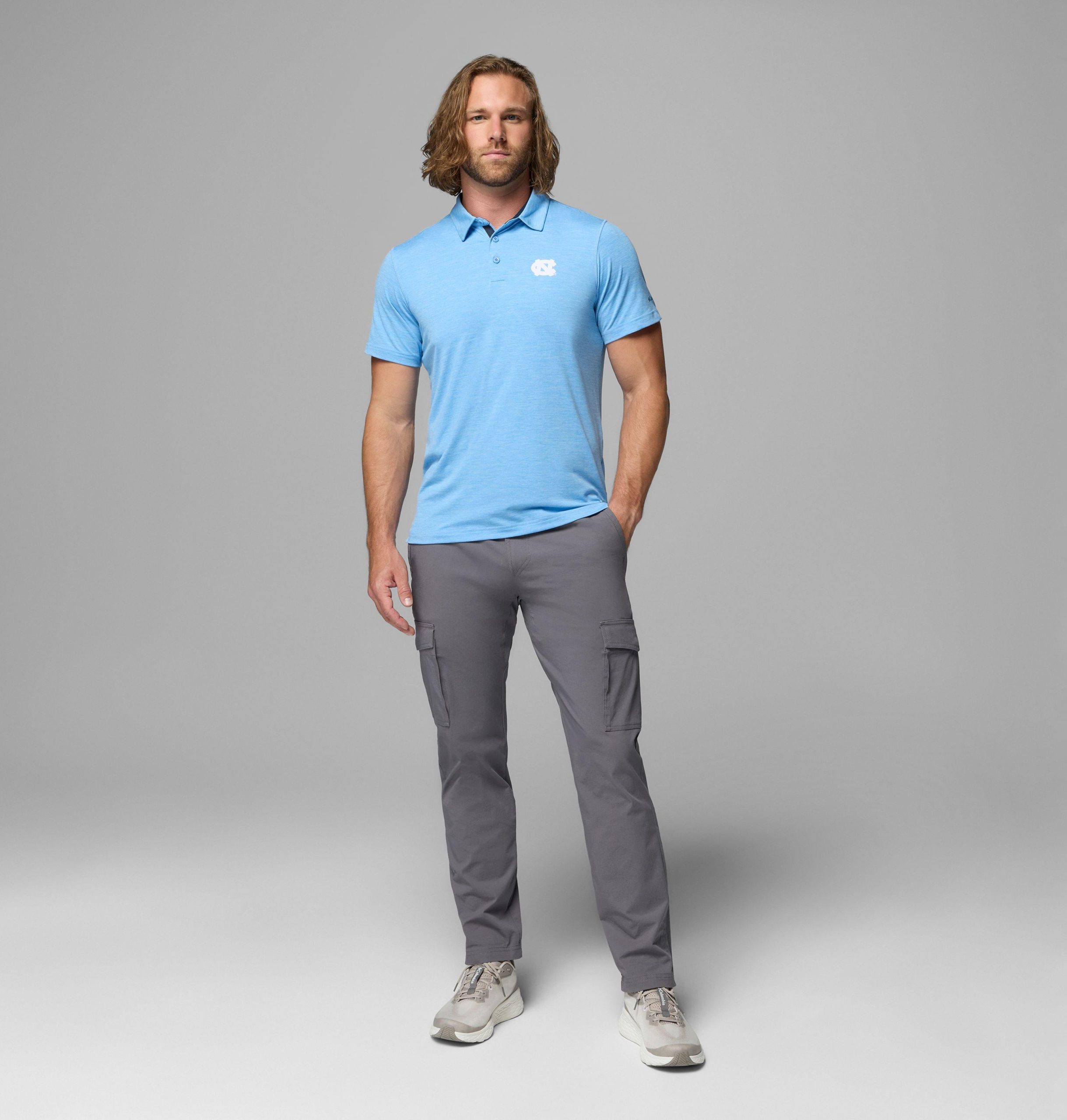 herre collegiate tech trail polo – nord-carolina