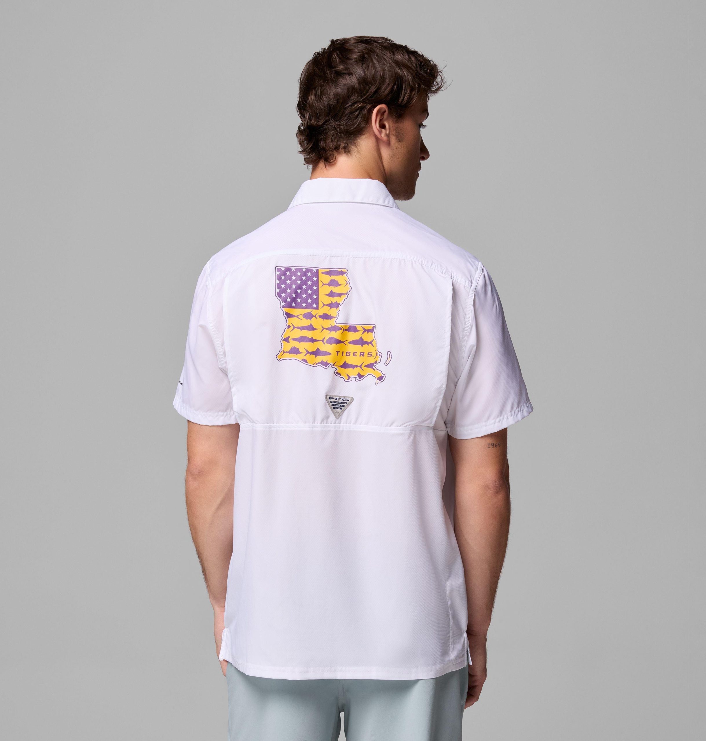 herre collegiate pfg slack tide camp-skjorte – lsu