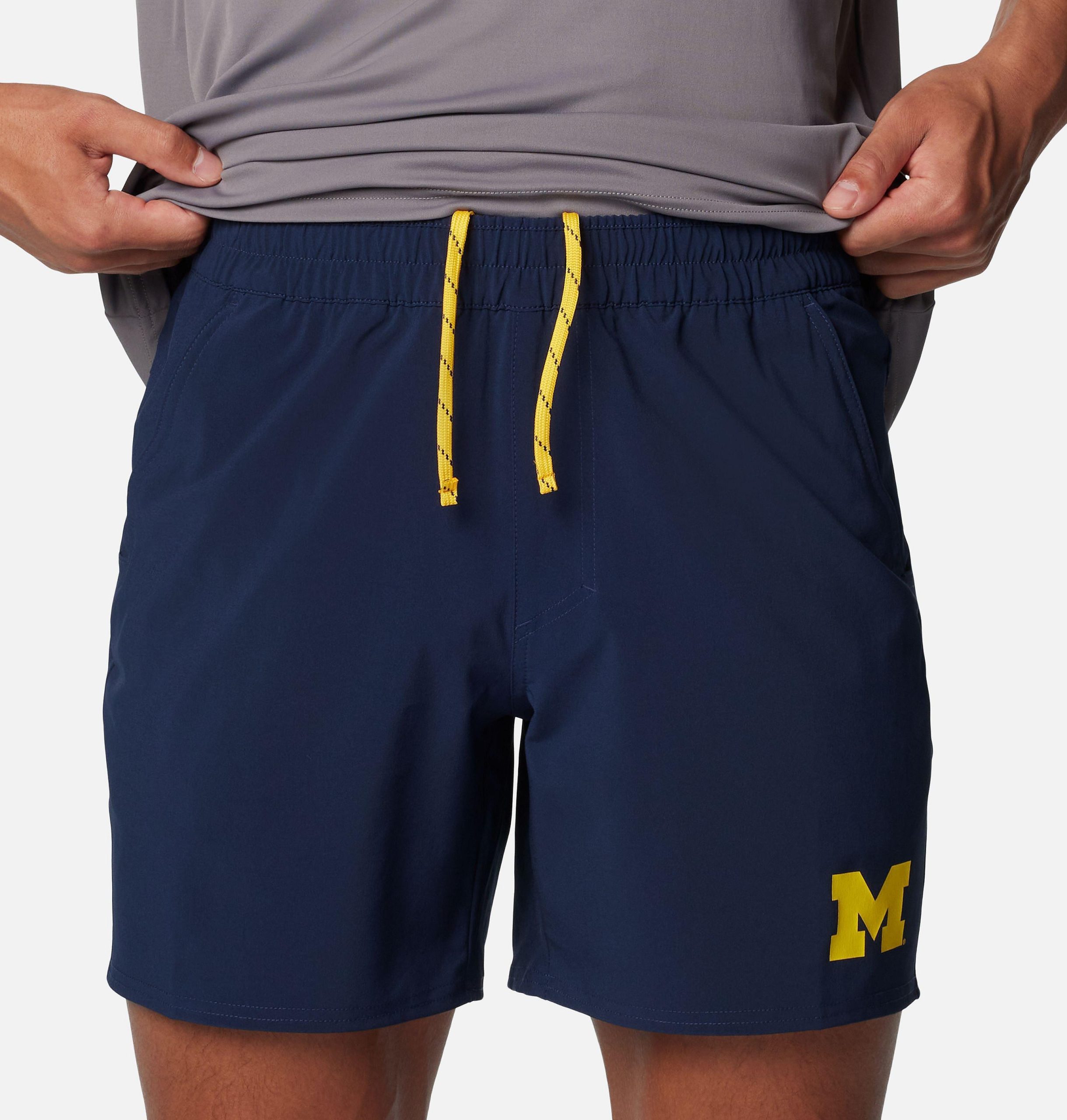 herre collegiate pfg terminal roamer stretch shorts – michigan