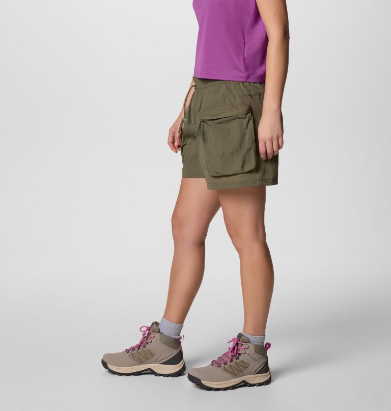 elevated view cargo shorts for kvinner