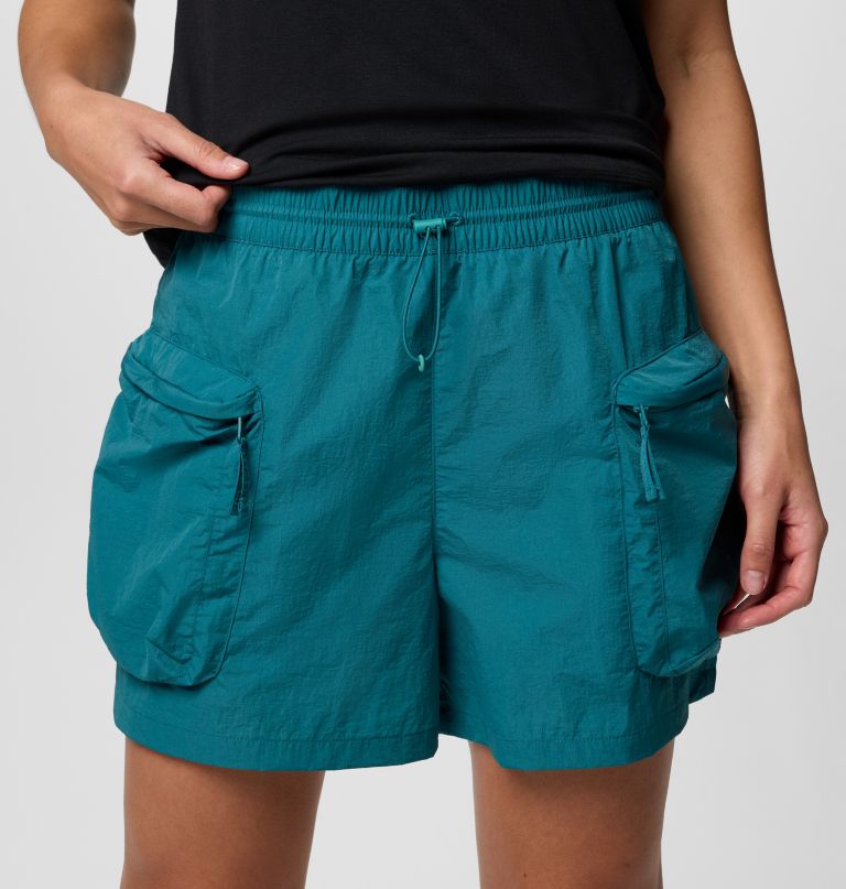 elevated view cargo shorts for kvinner